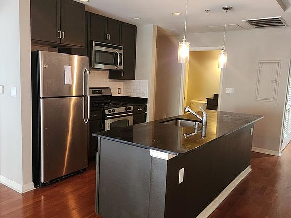 4th image of 1975 N Grant St Unit 323