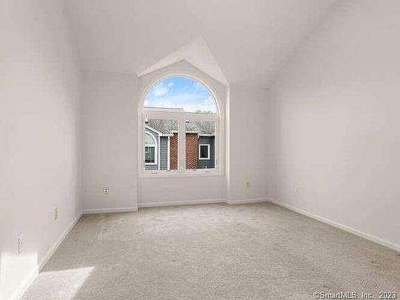 4th image of 7 Seir Hill Rd APT 27