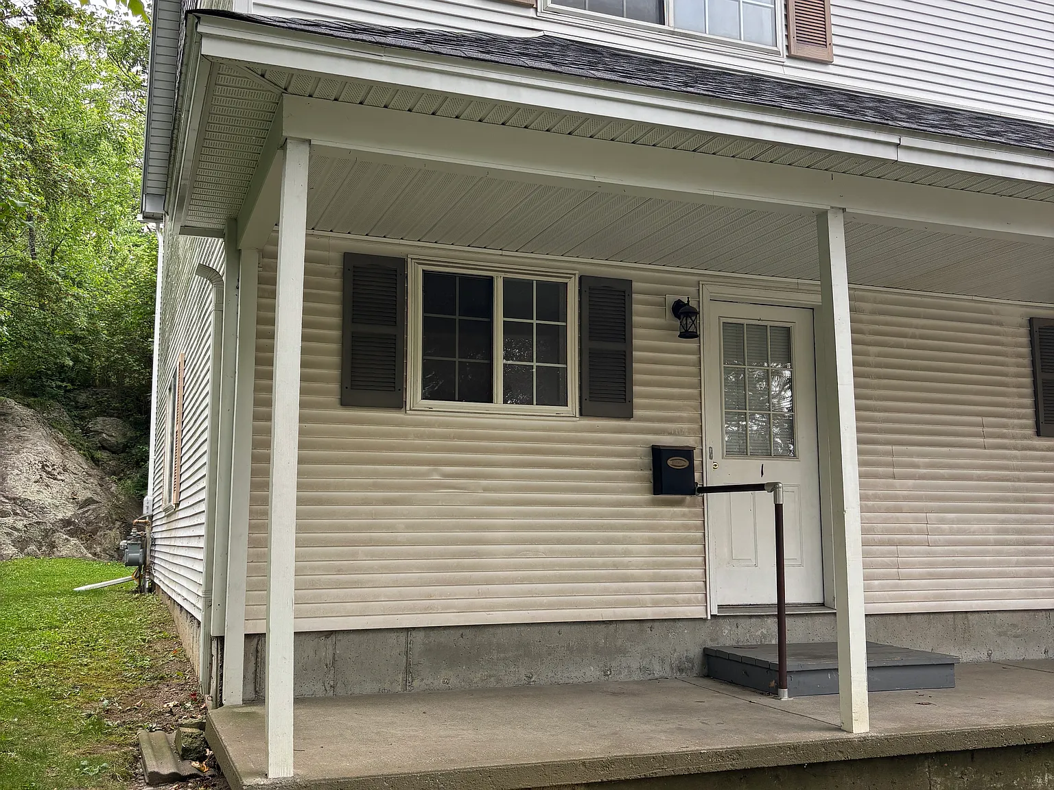 2 bed, 1.5 bath, 1000 sqft, $1,900 — Photo 4