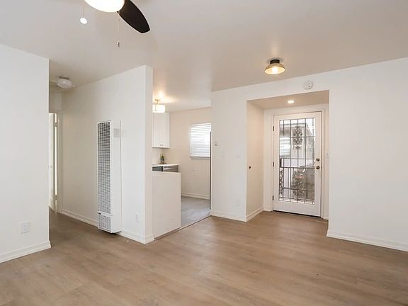 4th image of 2328 Wightman St