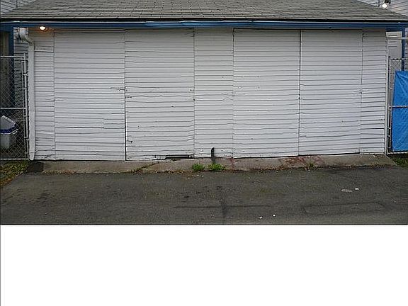 Garages with alley access plus  Storage for rear houses