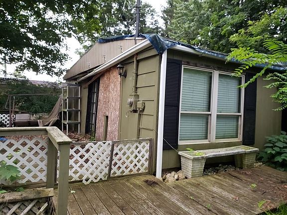 2nd image of 6756 Lone Pine Way