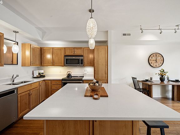 5th image of 327 Rustic Pl APT 35