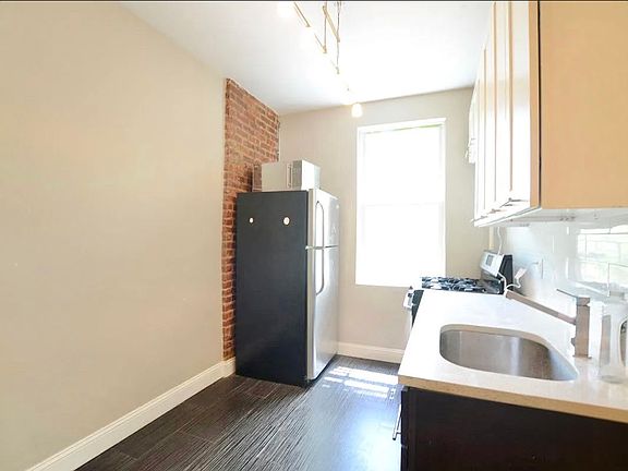 3rd image of 1294 Sterling Pl APT 2L
