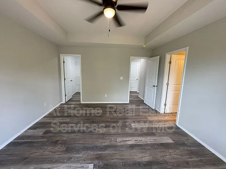 3921 W Linwood St — Photo 9