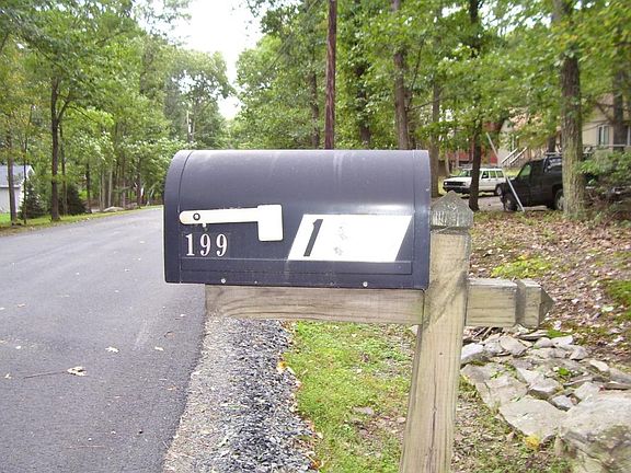 3rd image of 199 Eastwood Dr