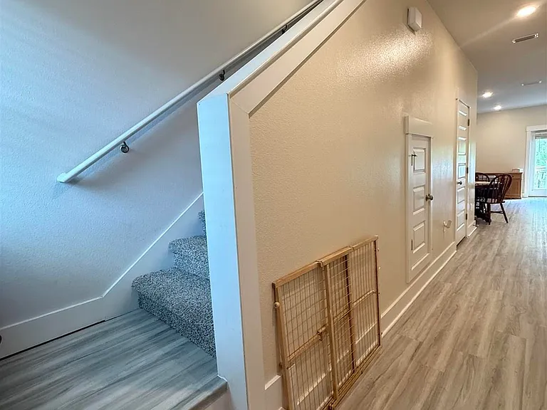 9469 Nature Creek Ln — Photo 2