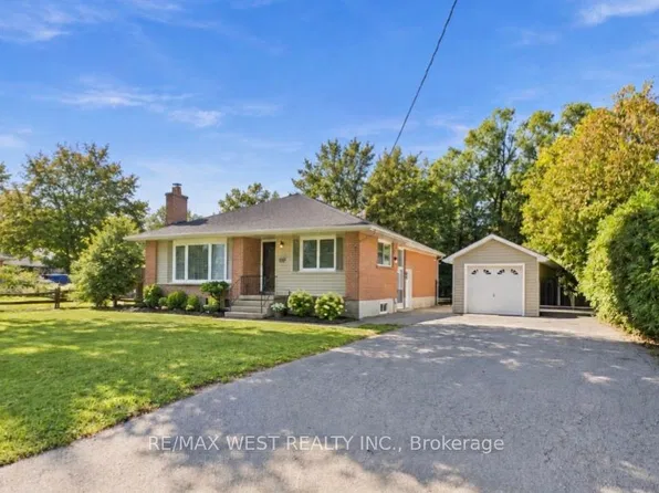 56 Seaton Dr, Aurora, ON L4G 2K3