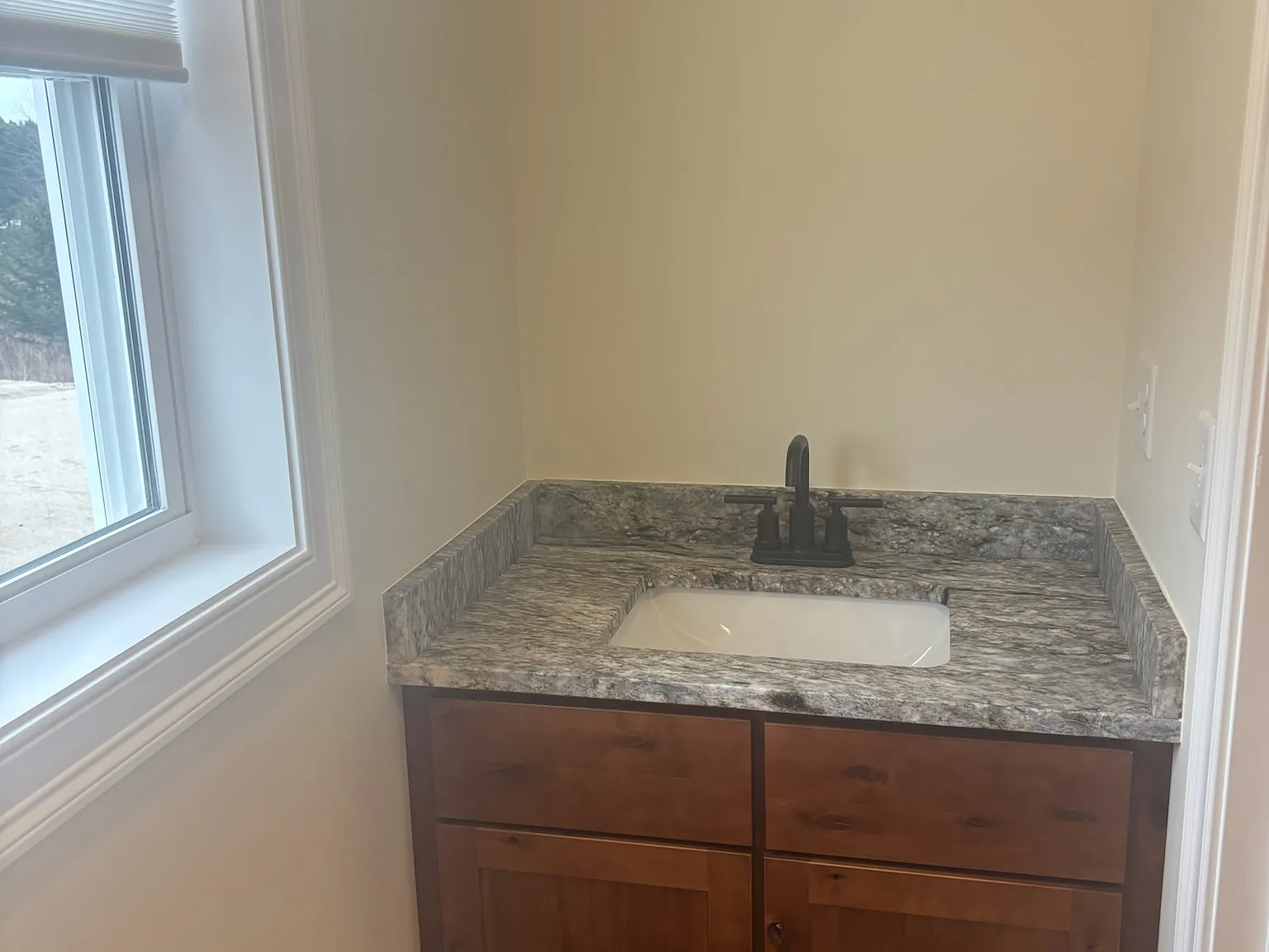 3 bed, 2.5 bath, 2150 sqft, $3,500 — Photo 4