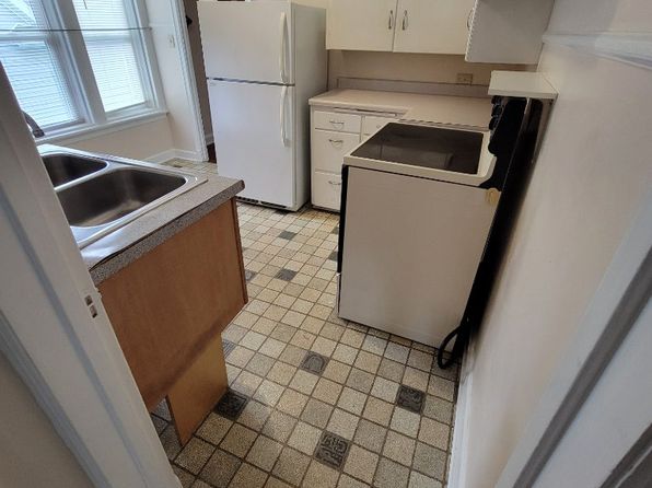 819 E Winnebago St #B