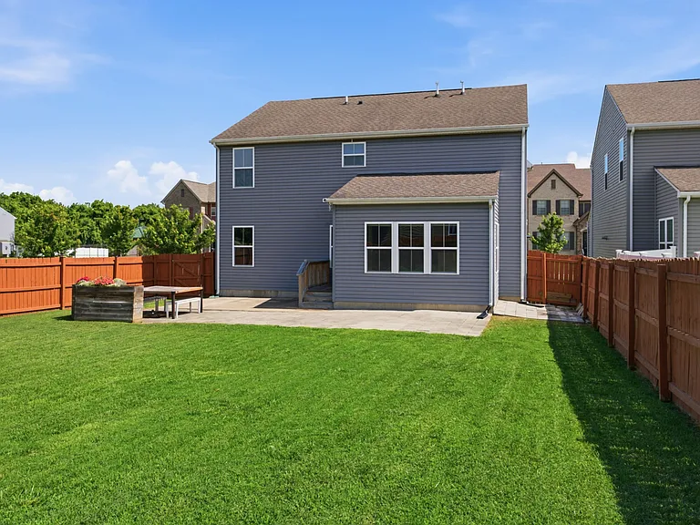 1568 Brockton Ln — Photo 37