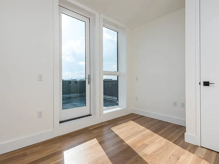 182 Malcolm X Blvd #4B — Photo 24