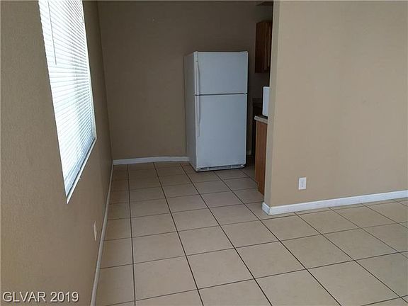 4th image of 741 N 10th St APT 4