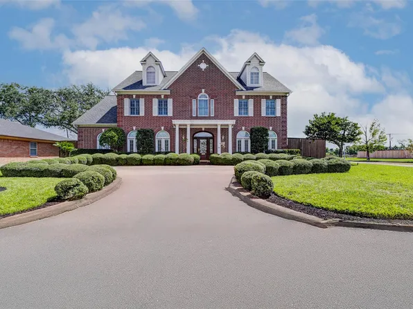 10713 Greenwillow St, Houston, TX 77035