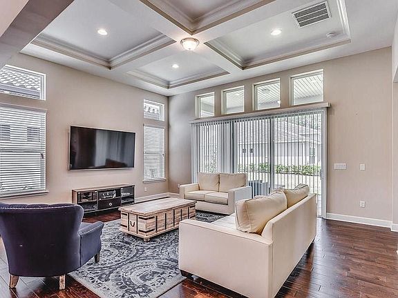 5th image of 3045 Lucena Ln