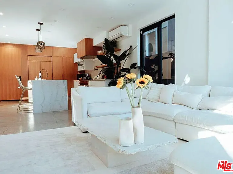 115 Park Pl #115 — Photo 3