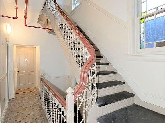4th image of 179 E Houston St APT 3A