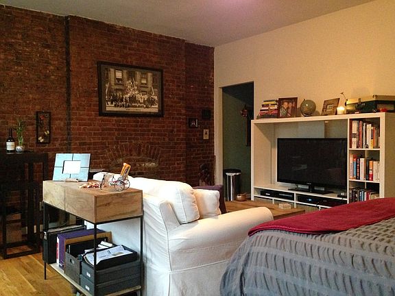 4th image of 141 W 75th St APT 4A