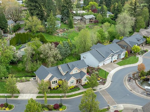 4th image of 1271 SW Forest Glen Dr