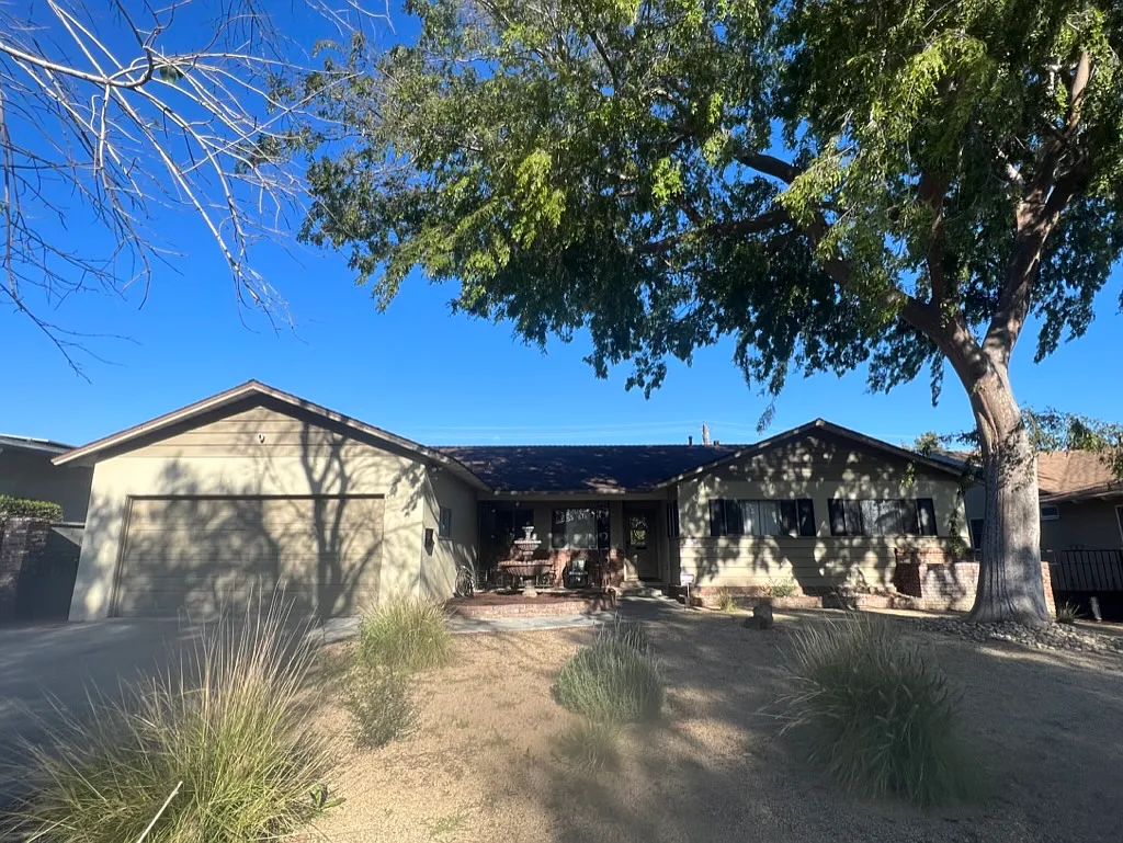 3 bed, 1934 sqft, $3,400 — Photo 1