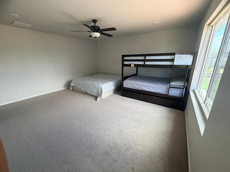 11417 Crater Lake St — Photo 28
