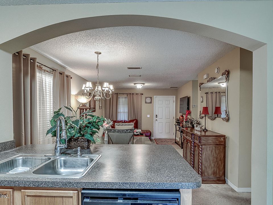 1st image of 333 REDWOOD Lane