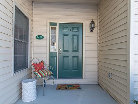 2nd image of 1457 W Petal Ct