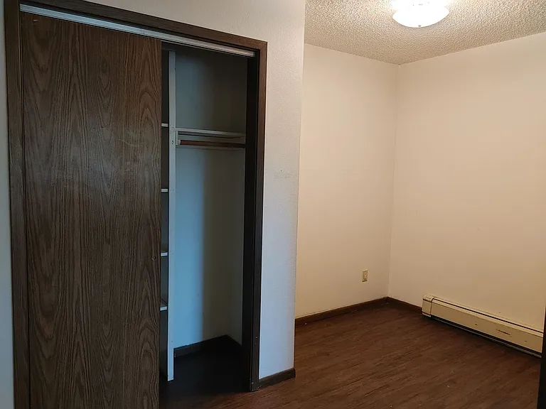 415 S. Van Buren Street — Photo 10