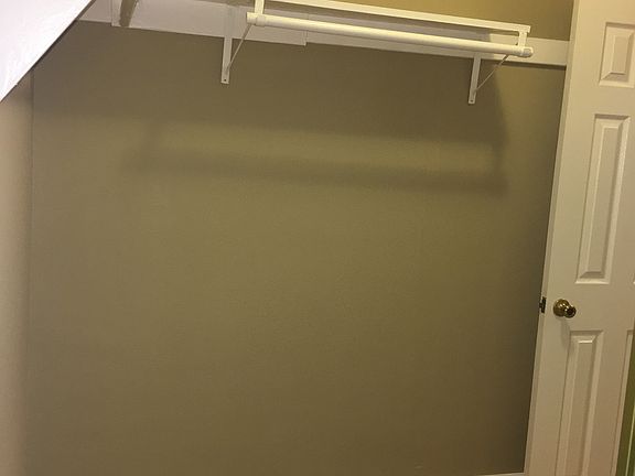4th image of 505 W Broadway #10