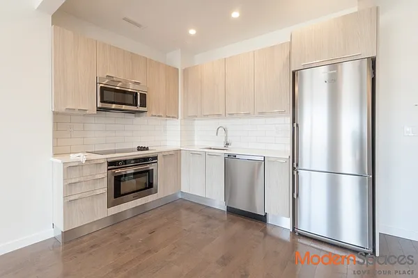 Rented by Modern Spaces | media 37