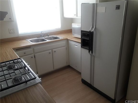 2nd image of 17933 River Cir APT 4