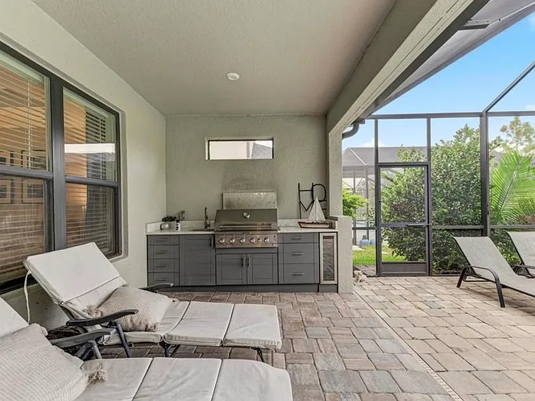 16528 Paynes Mill Dr — Photo 11