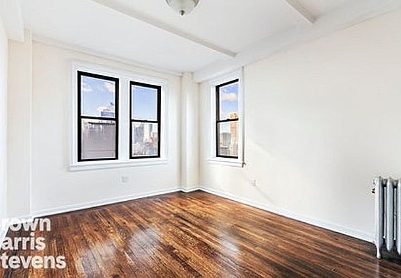 2nd image of 350 W 55th St APT 8H