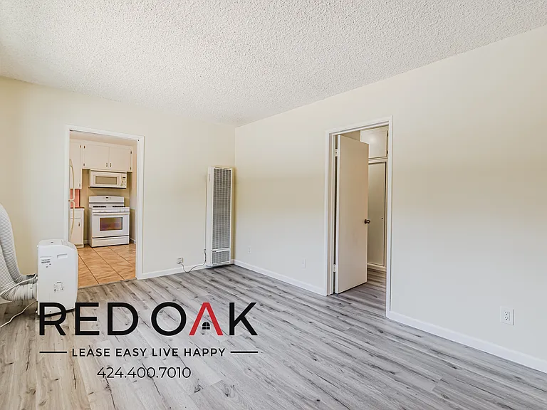 1361 Yosemite Dr #3 — Photo 6
