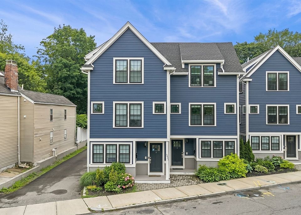 1st image of 331 Bridge St #2