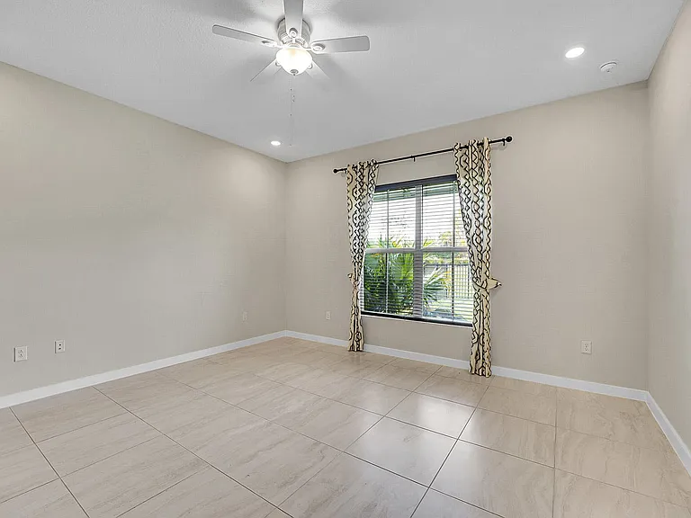 19515 Weathervane Way — Photo 11