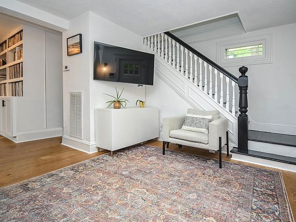 4th image of 276 Franklin Ave