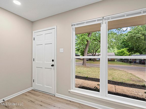 4th image of 5779 Natchez Dr