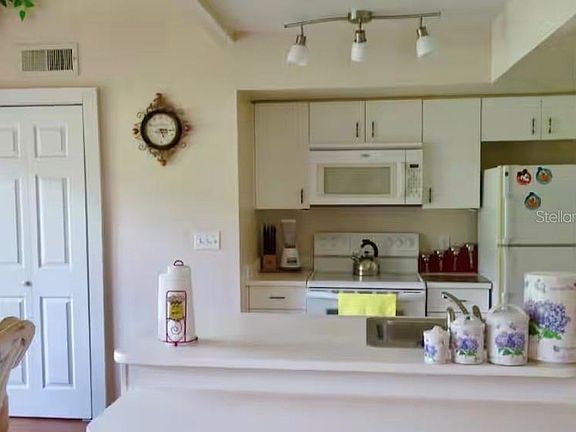 5th image of 3161 TAMARIND CIRCLE