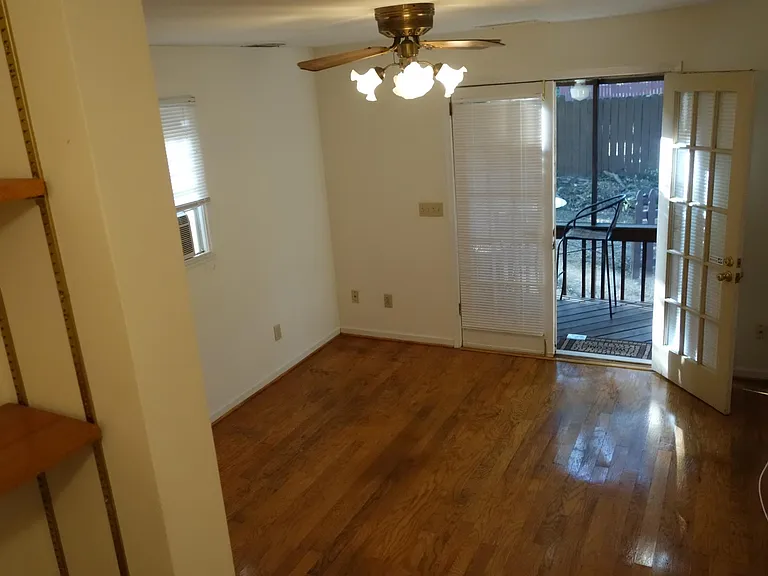 106 Woodland Ct — Photo 7
