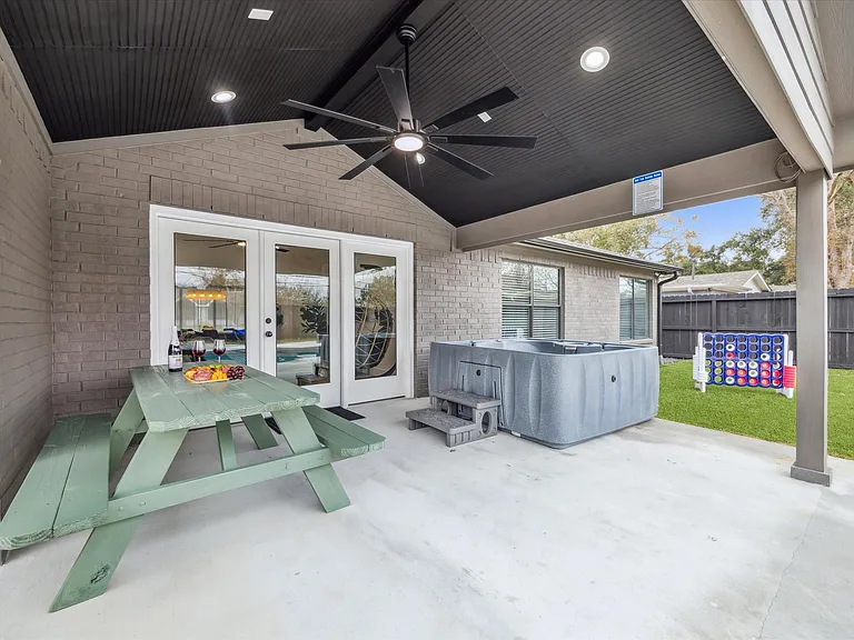 5631 Cerritos Dr — Photo 24