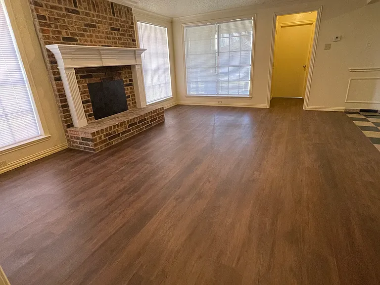 7410 Amherst Dr — Photo 2