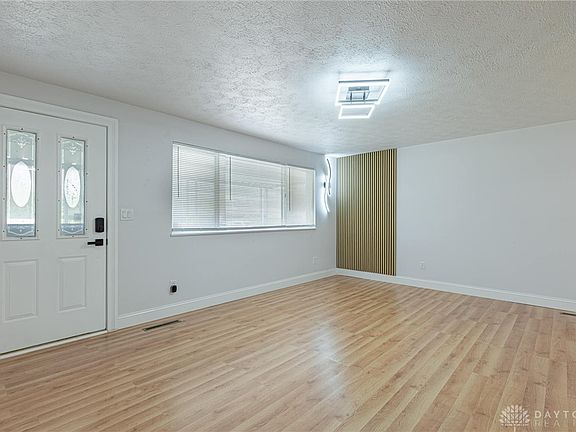 4th image of 5478 Mangold Dr
