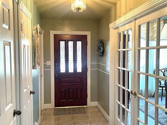 4th image of 896 Plantation Dr