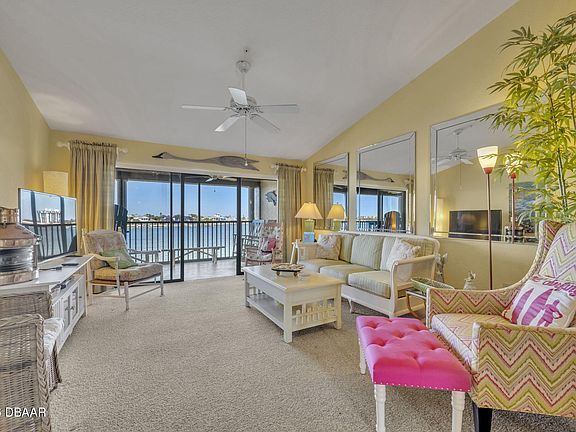 5th image of 440 Bouchelle Dr APT 302