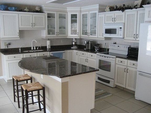 New Renovated Custom Kitchen