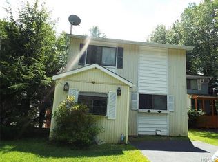 16 Robert Rd, Kiamesha Lake, NY 12751