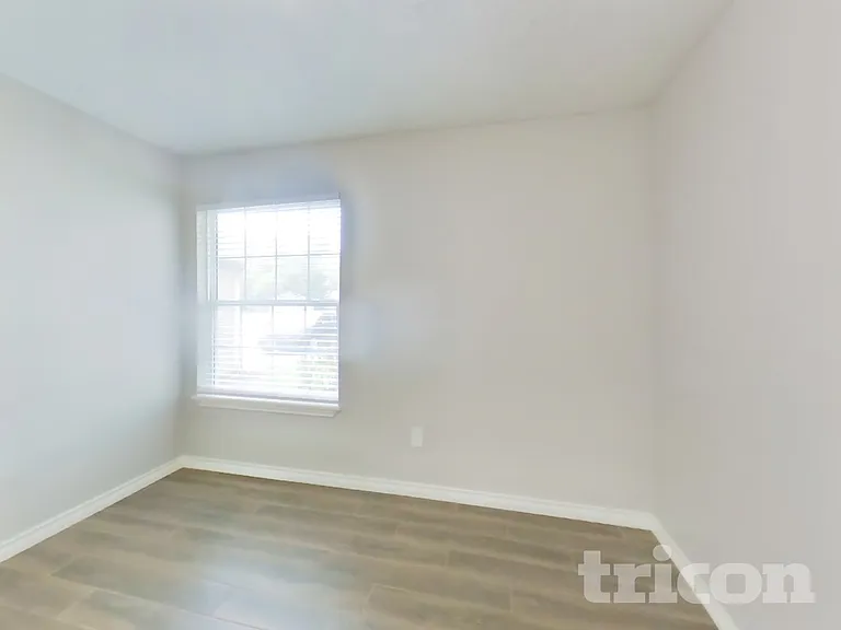 15614 Fox Springs Dr — Photo 13