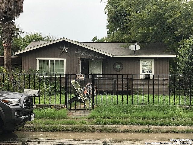 1st image of 319 Randall Ave