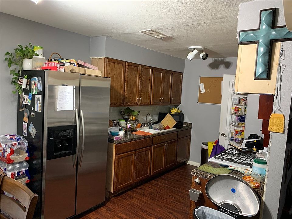 1st image of 1108 N Meadows Dr